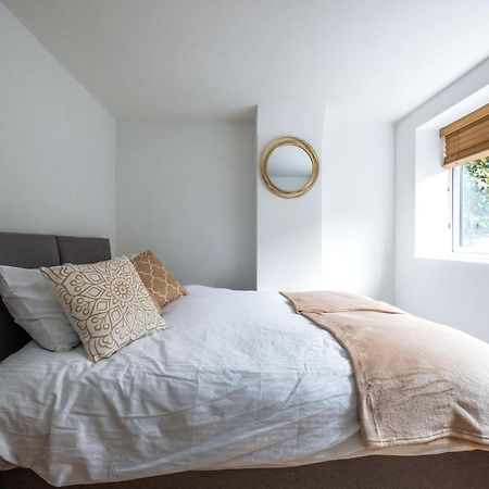 Cosy Flat In Free Parking Area, Next To Bus Stop Brighton Exteriör bild