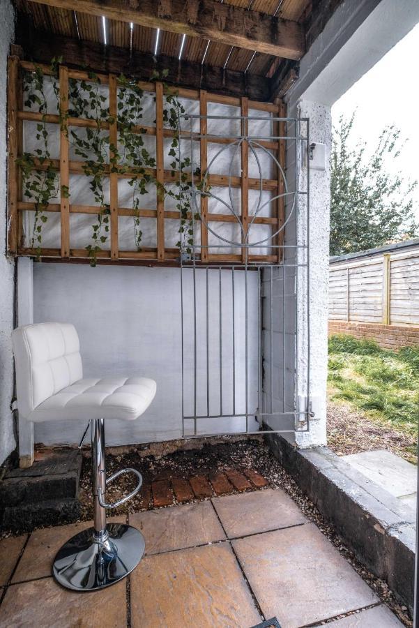 Cosy Flat In Free Parking Area, Next To Bus Stop Brighton Exteriör bild